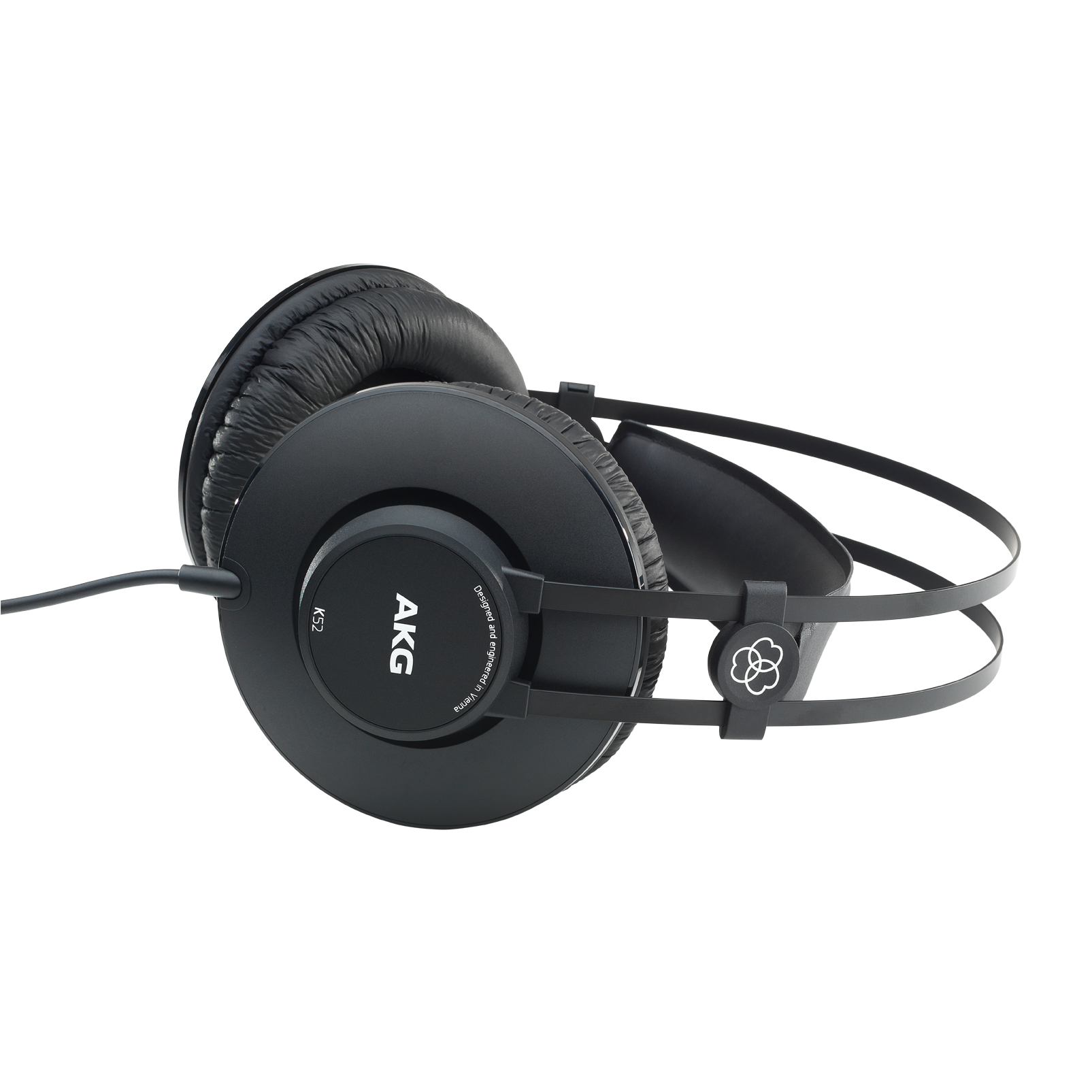 K52 | Closed-back headphones
