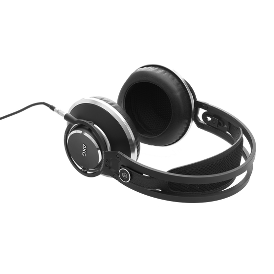 K872 - Black - Master reference closed-back headphones - Detailshot 2